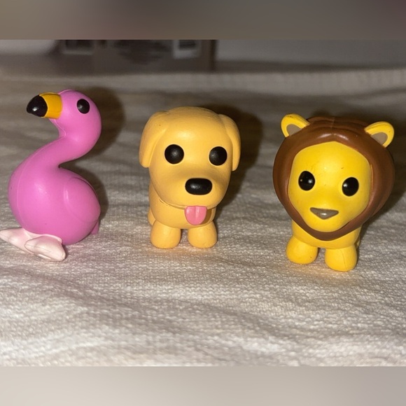 Roblox Adopt me Figurines. 15 figurines total, and 8 eggs! - Picture 3 of 8